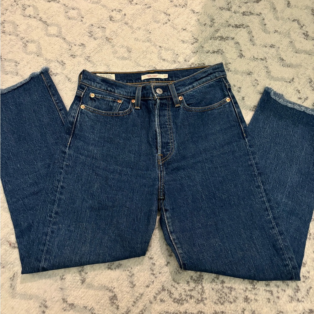 Levi’s Wedgie Straight Jeans